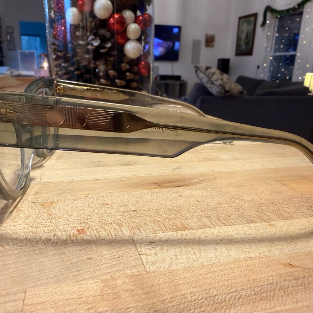 Ahlem Babylone Cat Eye glasses in color Thymelight - Picture 6 of 8